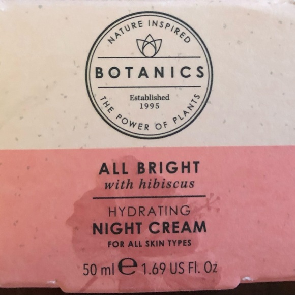 Botanics All Bright Hydrating Night Cream - Picture 3 of 7